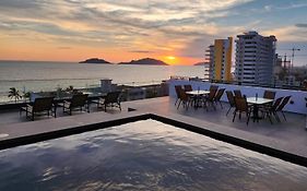 Torre Q Mazatlán - Departamento cerca del malecón de Mazatlán